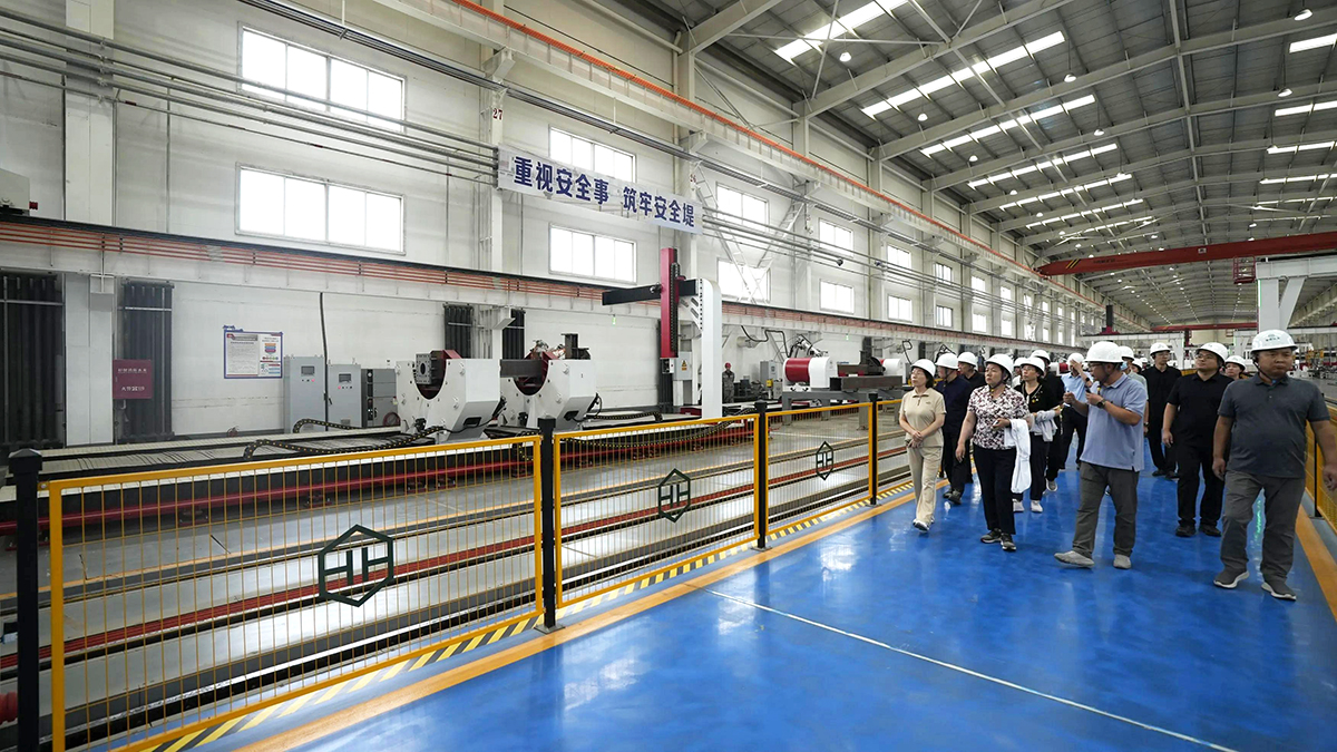 聚势赋能，智造未来！山西省钢协领导、专家、同仁百余人莅临宏厚装配式建筑科技产业园参观指导